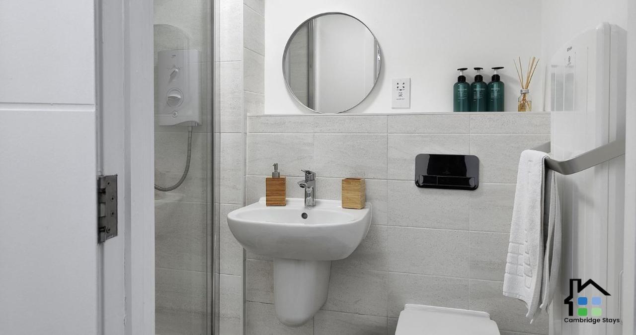 Cambridge Stays Central Apart Hotel 1Br Flats-Easy Walk To City Centre-Parking ภายนอก รูปภาพ